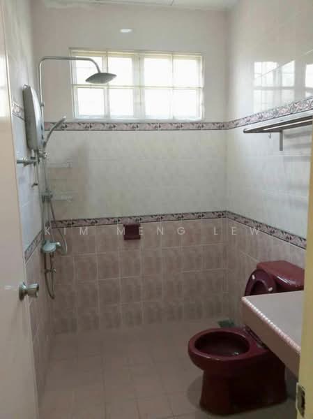Bungalow for Rent in SS2 (Petaling Jaya) - Kim Meng Lew - Bathroom - PropertyGuru.com.my