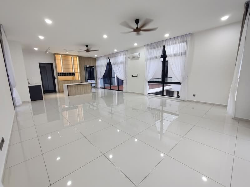 3 Storey Bungalow Horizon Hills - 2