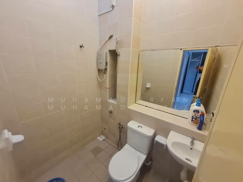 2-storey Terraced House for Rent in Setia Indah (Setia Alam) - Muhamad Irfan Muhamad Hafiz - Bathroom - PropertyGuru.com.my