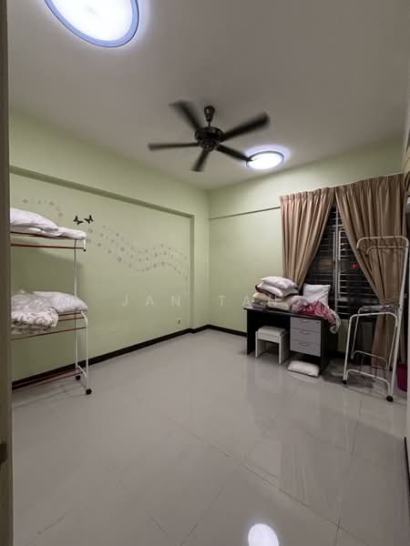 Condominium for Sale at BayStar Condominium - Jan Tan - PropertyGuru.com.my