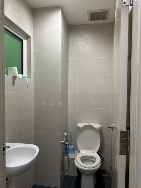 Condominium for Sale at BayStar Condominium - Jan Tan - PropertyGuru.com.my