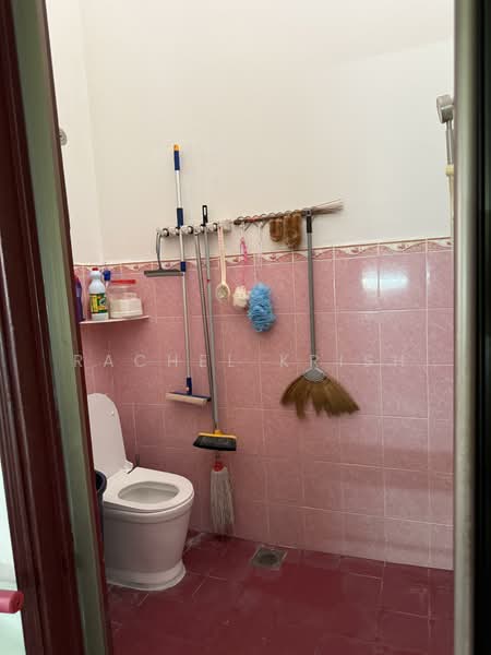 Rumah Teres 2 Tingkat untuk Dijual di Batu 9 (Cheras) - Rachel Krish - Bathroom - PropertyGuru.com.my