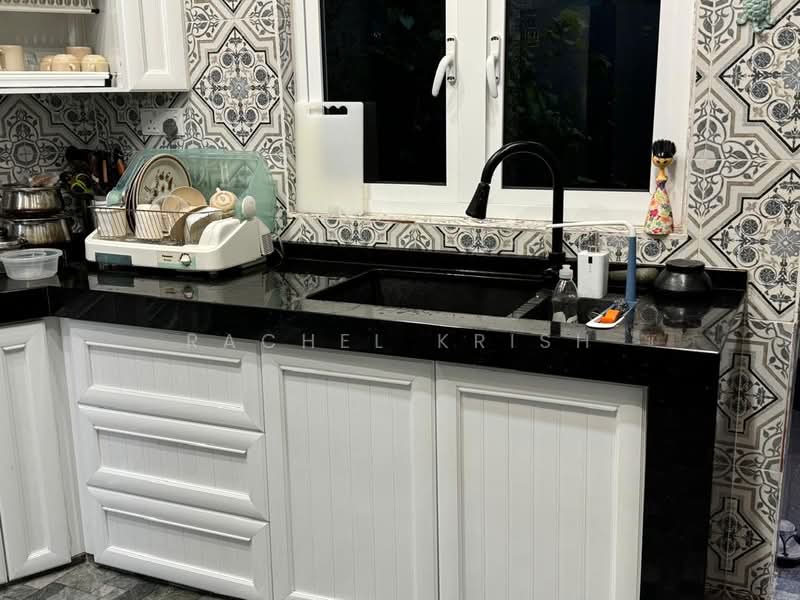Bungalow for Sale in Bandar Country Homes (Rawang) - Rachel Krish - Kitchen - PropertyGuru.com.my