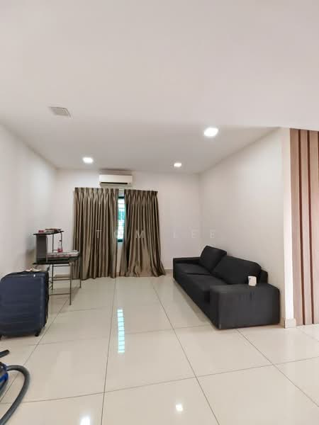 Taman Eng Ann Klang Single Storey Semi D untuk Untuk Dijual - RM 820,000, Apr 2026 - Living Room - PropertyGuru.com.my