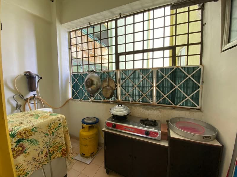 Apartment for Sale at Sri Wangi - Kate Tee - Kitchen - PropertyGuru.com.my
