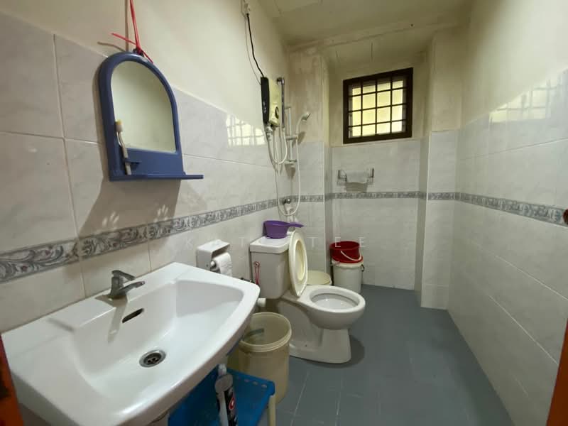 Apartment for Sale at Sri Wangi - Kate Tee - Bathroom - PropertyGuru.com.my