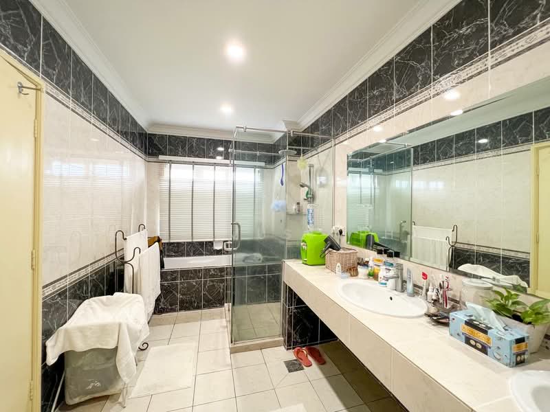 Bungalow for Sale in Ampang Jaya (Ampang) - Arif Mustapha - Bathroom - PropertyGuru.com.my