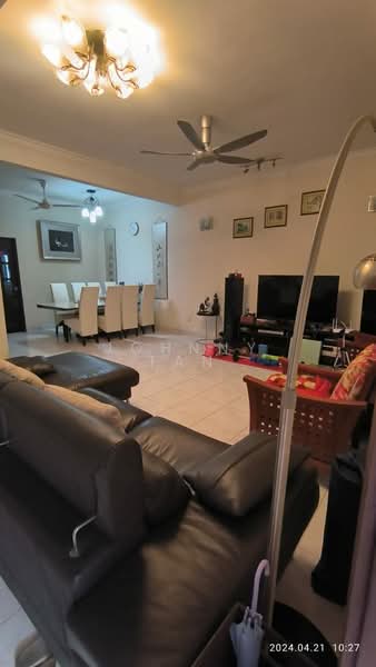 Rumah Teres 2 Tingkat untuk Dijual di Kota Damansara (Selangor) - Johnny Tan - Living Room - PropertyGuru.com.my