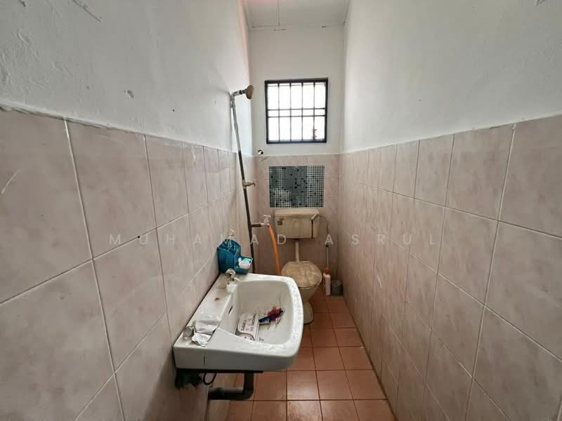 Taman Rekamas 3 untuk Untuk Dijual - RM 258,000, Apr 2026 - Bathroom - PropertyGuru.com.my