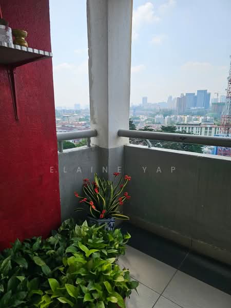 Suria Kipark Damansara untuk Untuk Dijual - RM 349,999, Apr 2026 - Balcony - PropertyGuru.com.my