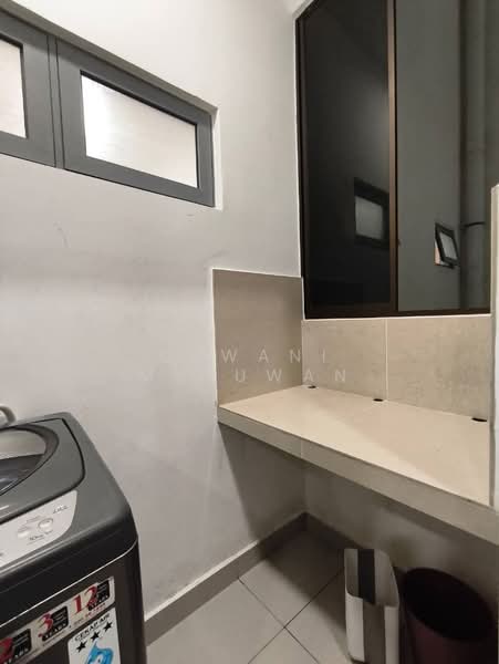 Condominium for Rent at Lakefront Residence - Uswani Mazuwan - Interior - PropertyGuru.com.my