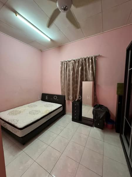 Bungalow for Sale in Taman Sri Pulai (Sikamat) - Leo Goh - Bedroom - PropertyGuru.com.my