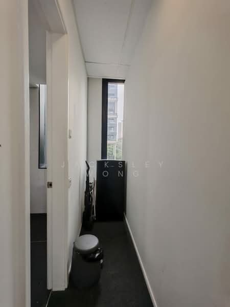 Servis Apartment untuk Disewa di Arcoris Suites - Jacksley Wong - Corridor - PropertyGuru.com.my