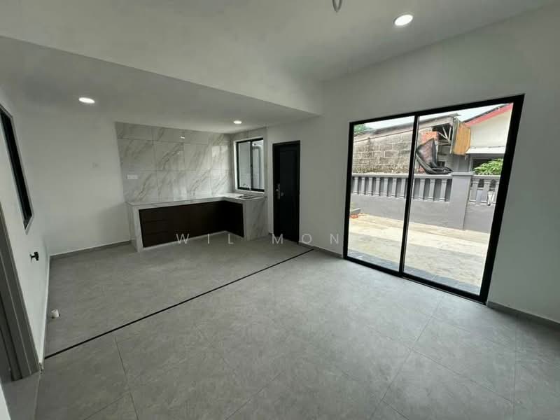 Semi-Detached House for Sale in Taman Bunga Raya (Masai) - Wil Mong - Kitchen - PropertyGuru.com.my