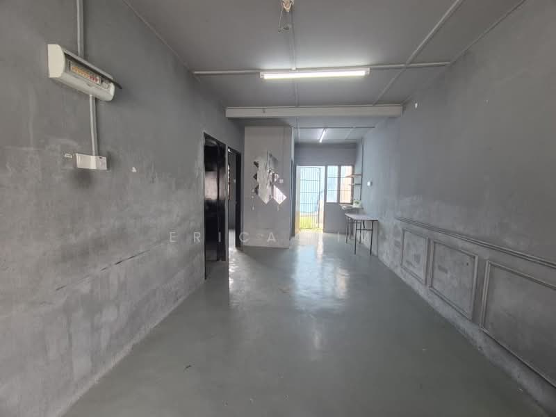2-storey Terraced House for Sale in Taman Universiti (Skudai) - Erica Lim - Interior - PropertyGuru.com.my