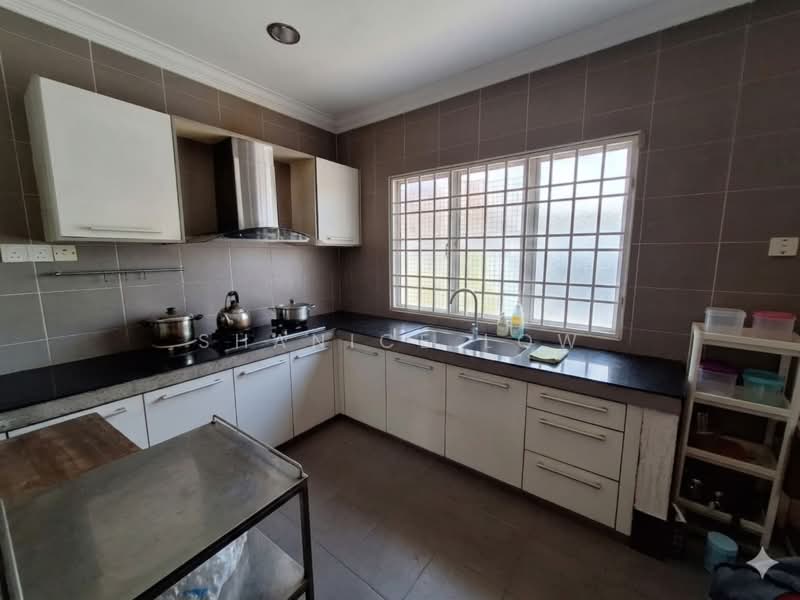 2-storey Terraced House for Sale in Bandar Puteri Puchong (Puchong) - Shanice Low - Kitchen - PropertyGuru.com.my