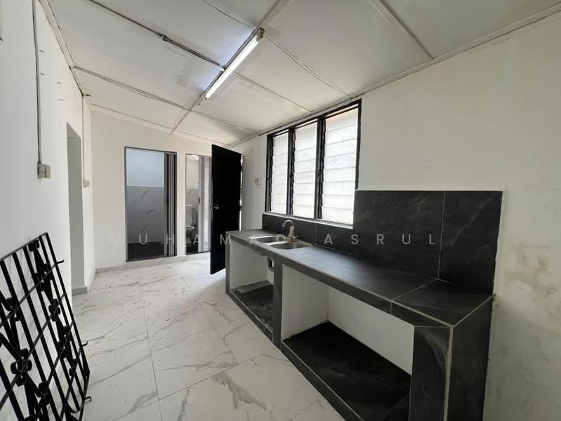Simpang Renggam untuk Untuk Dijual - RM 348,000, Apr 2026 - Kitchen - PropertyGuru.com.my