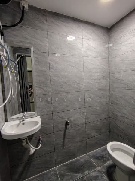 Rumah Teres 2 Tingkat untuk Disewa di Johor Bahru (Johor) - Jessy Koh - Bathroom - PropertyGuru.com.my