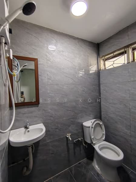 Rumah Teres 2 Tingkat untuk Disewa di Johor Bahru (Johor) - Jessy Koh - Bathroom - PropertyGuru.com.my