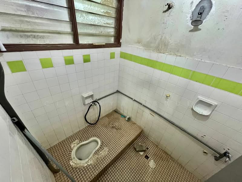 Terraced House for Sale in Ampang Jaya (Ampang) - Cik Maya Abdul - Bathroom - PropertyGuru.com.my