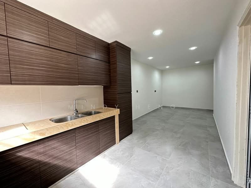 Shop for Sale in Bandar Dato Onn (Tebrau) - Mindy Heng - Kitchen - PropertyGuru.com.my