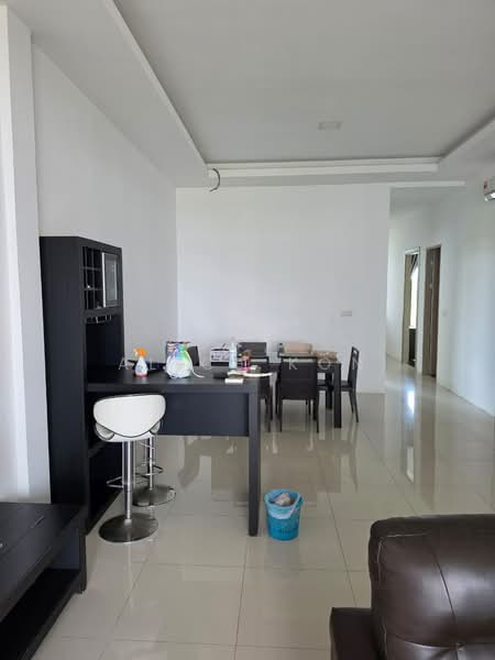 The Orchard Residences - 2