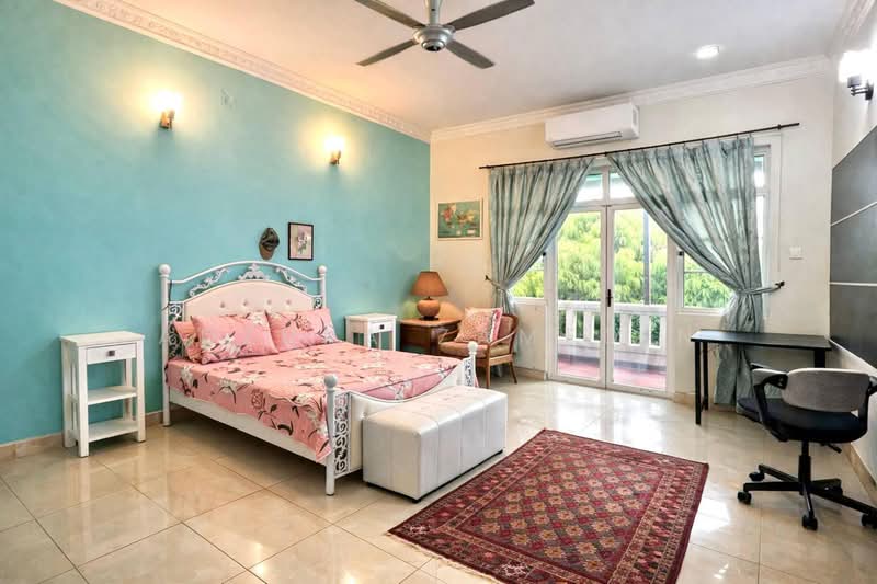 Bungalow for Sale in Country Heights (Kajang) - Adzura Zamedin - PropertyGuru.com.my