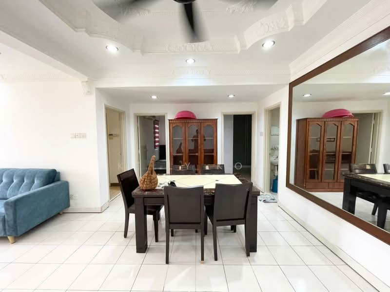 Condominium for Rent at Sri Putramas - Kelly Kok - Living Room - PropertyGuru.com.my
