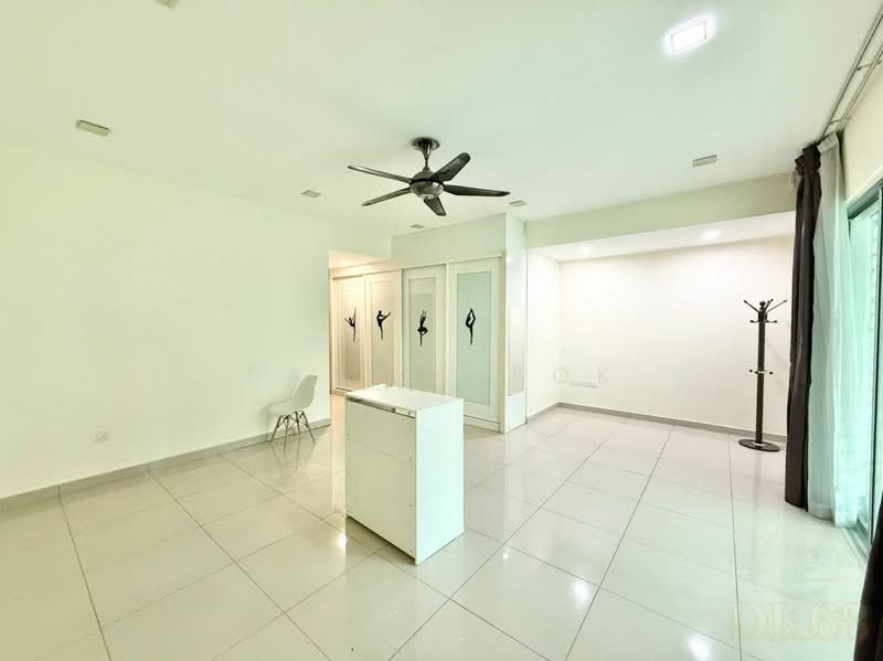 2-storey Terraced House for Sale in Taman Pandamaran Jaya (Pelabuhan Klang) - Daniel Kok - Living Room - PropertyGuru.com.my