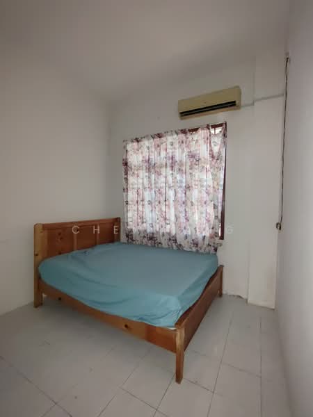 Kondominium untuk Disewa di Summer Park Townhouse @ Seri Alam - Chew Ping - Bedroom - PropertyGuru.com.my
