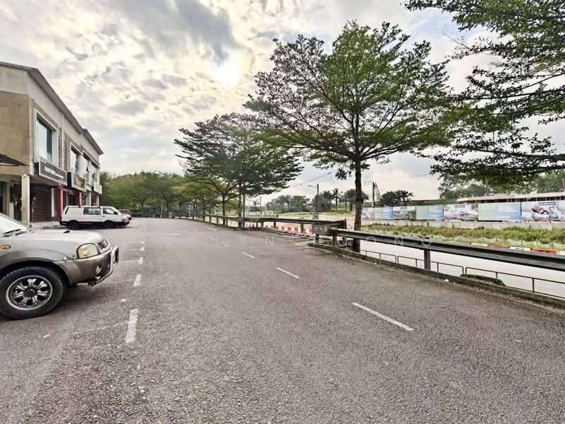 Jalan Perdana 3, Taman Sri Pulai Perdana, 2 Storey Shop Lot - 1