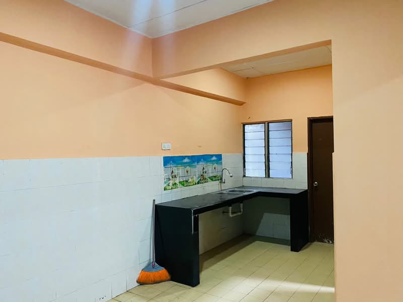 Apartment for Sale at Pangsapuri Perdana Villa - T.H Lee - Kitchen - PropertyGuru.com.my