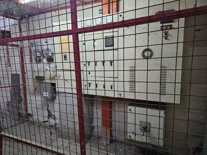 Detached Factory Warehouse @ Taman Perindustrian Bukit Kayu Hitam Kedah For Sale - 5