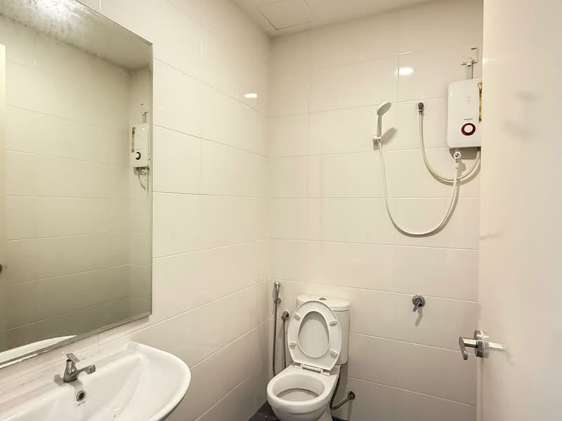 Condominium for Sale at The Parque Residences - Fiona Lee - Bathroom - PropertyGuru.com.my