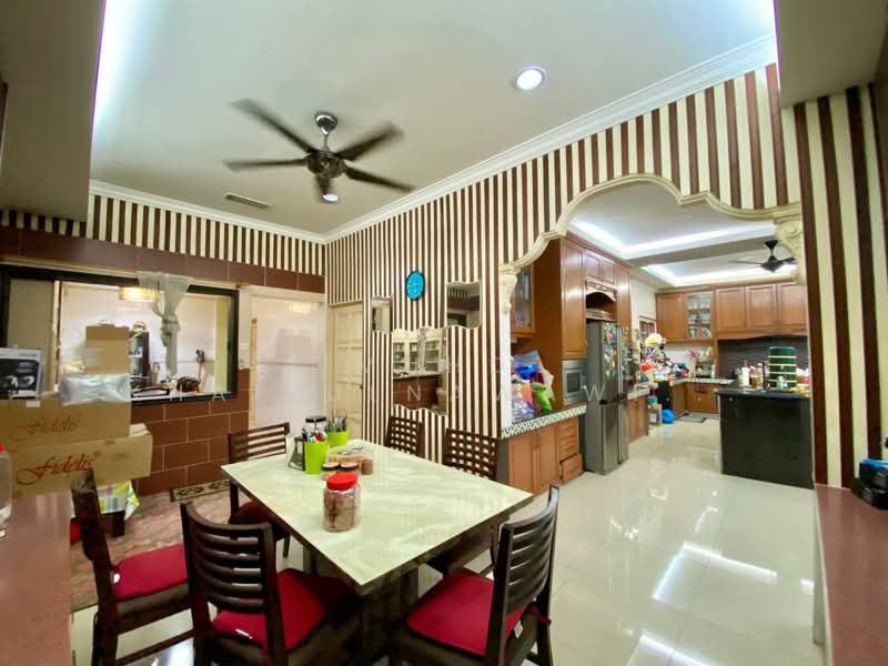 Taman Taming Maju untuk Untuk Dijual - RM 1,100,000, Apr 2026 - Kitchen - PropertyGuru.com.my
