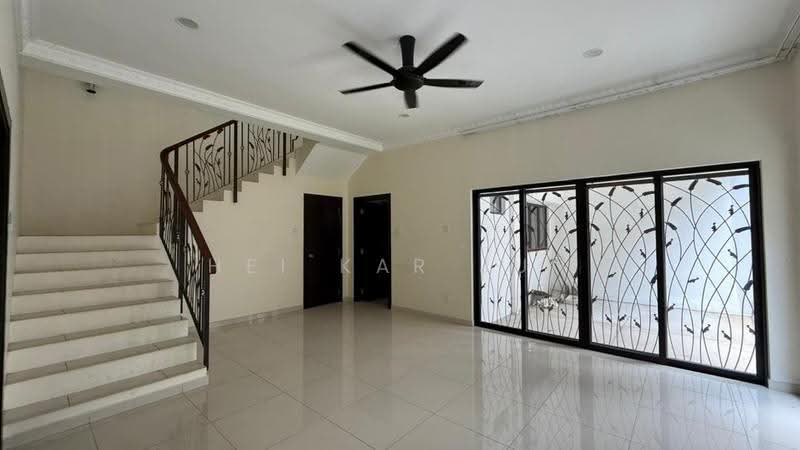 Rumah Berkembar untuk Dijual di Jade Hills (Kajang) - Hei Kar Jun - Living Room - PropertyGuru.com.my