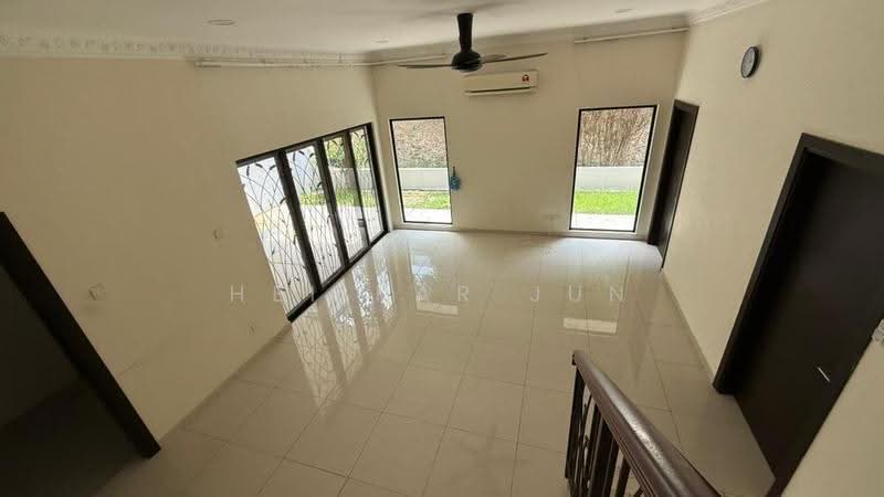 Rumah Berkembar untuk Dijual di Jade Hills (Kajang) - Hei Kar Jun - Living Room - PropertyGuru.com.my