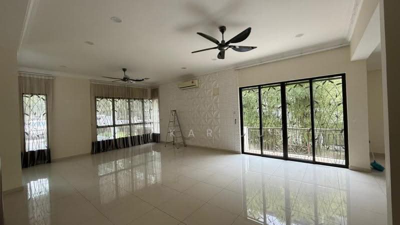 Rumah Berkembar untuk Dijual di Jade Hills (Kajang) - Hei Kar Jun - Living Room - PropertyGuru.com.my