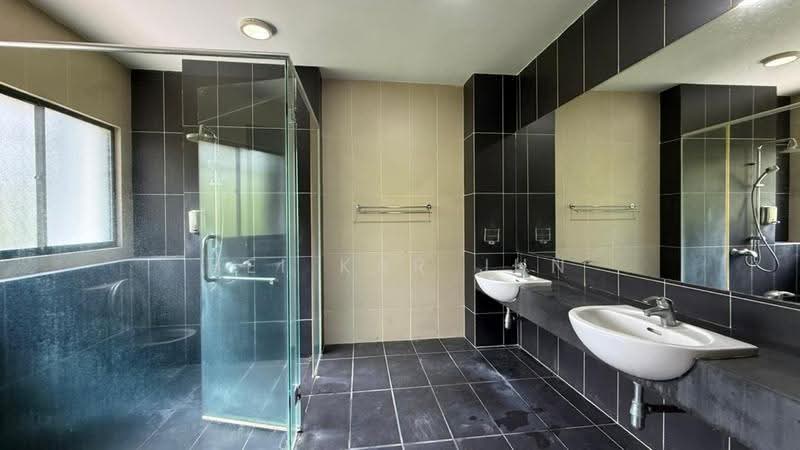 Rumah Berkembar untuk Dijual di Jade Hills (Kajang) - Hei Kar Jun - Bathroom - PropertyGuru.com.my