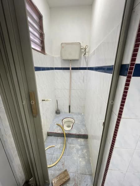 1-storey Terraced House for Sale in Skudai (Johor) - Joanne Ngoo - Bathroom - PropertyGuru.com.my