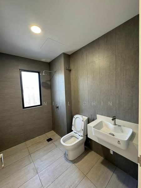 Rumah Teres 3 Tingkat untuk Disewa di Ampang (Selangor) - Daniel Chin - Bathroom - PropertyGuru.com.my