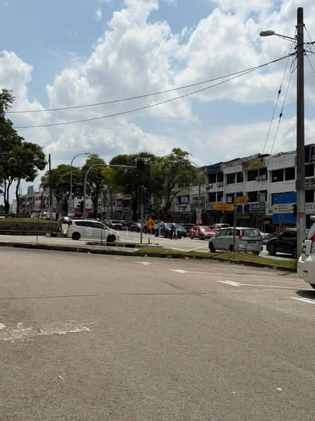 Shop for Sale in Taman Johor Jaya (Johor Bahru) - Shi Ting - Exterior - PropertyGuru.com.my