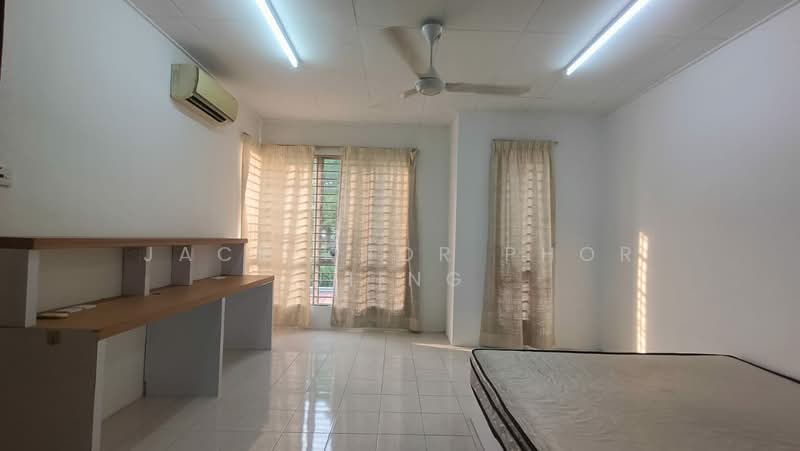 2-storey Terraced House for Rent in Setia Impian (Setia Alam) - Jack Khor Phor Jiing - Bedroom - PropertyGuru.com.my