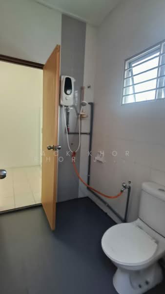 2-storey Terraced House for Rent in Setia Impian (Setia Alam) - Jack Khor Phor Jiing - Bathroom - PropertyGuru.com.my