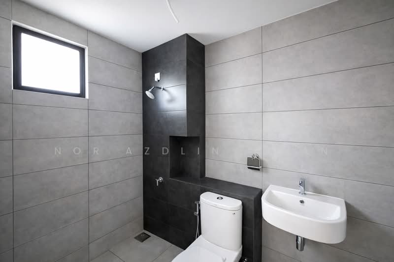 2-storey Terraced House for Sale in Bandar Baru Bangi (Selangor) - Nor Azdlin Adnan - Bathroom - PropertyGuru.com.my