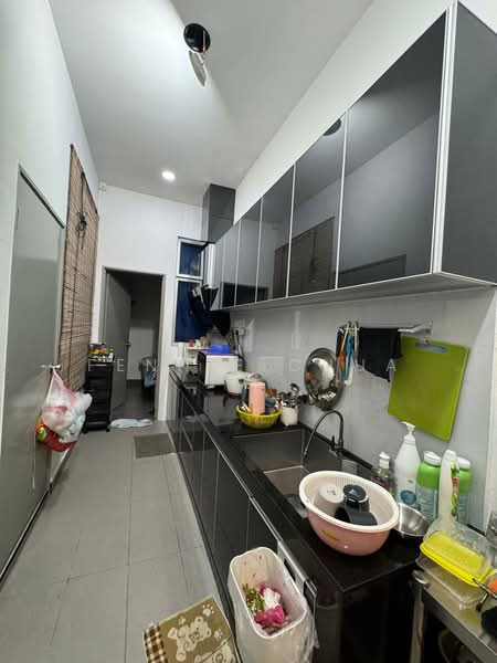 Cluster House for Sale in Taman Pulai Hijauan (Skudai) - Fennie Chua - Kitchen - PropertyGuru.com.my