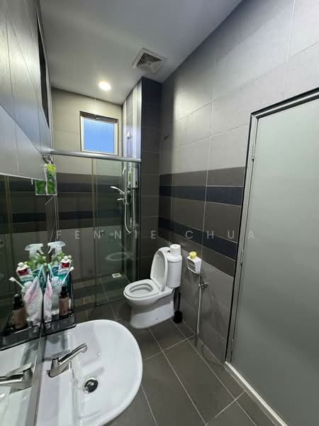 Cluster House for Sale in Taman Pulai Hijauan (Skudai) - Fennie Chua - Bathroom - PropertyGuru.com.my