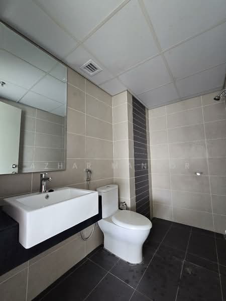 Office for Sale in Shah Alam (Selangor) - Azhar Mansor - Bathroom - PropertyGuru.com.my