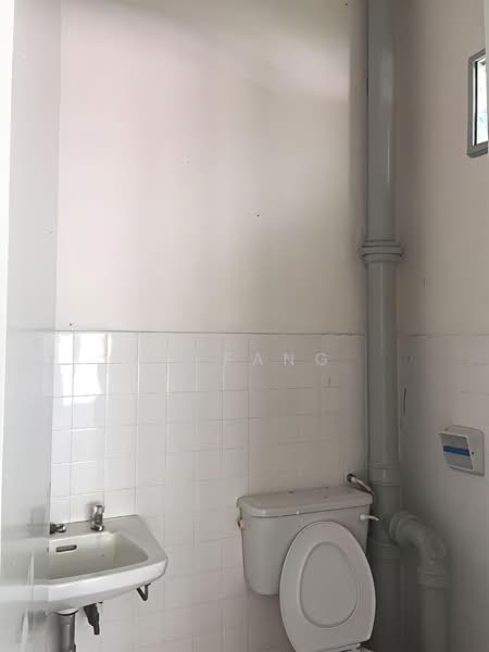 Apartment for Sale at Lahat Court - Li Fang - Bathroom - PropertyGuru.com.my