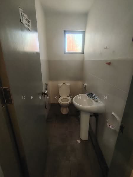 Office for Rent in Kota Kinabalu (Sabah) - Derek Chung - Bathroom - PropertyGuru.com.my